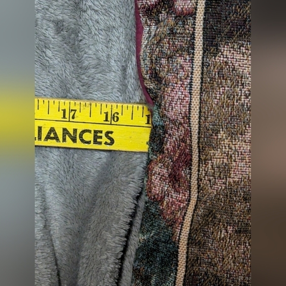 Tapestry pillow by Donna Richardson with burgundy trim - Picture 8 of 8